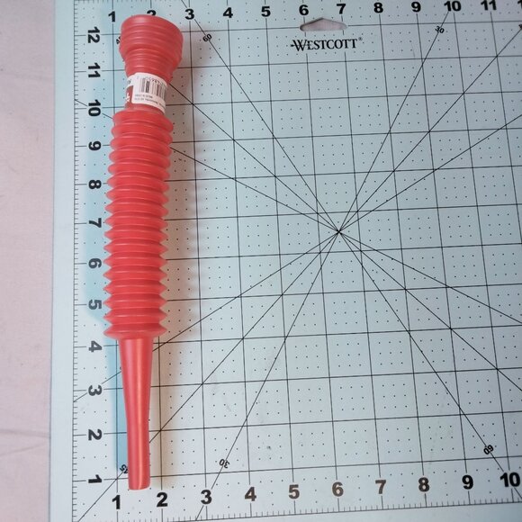 Hyper Tough Flex Reach Spout Funnel Nozzle Red Plastic Compact Auto fluids - Picture 5 of 5